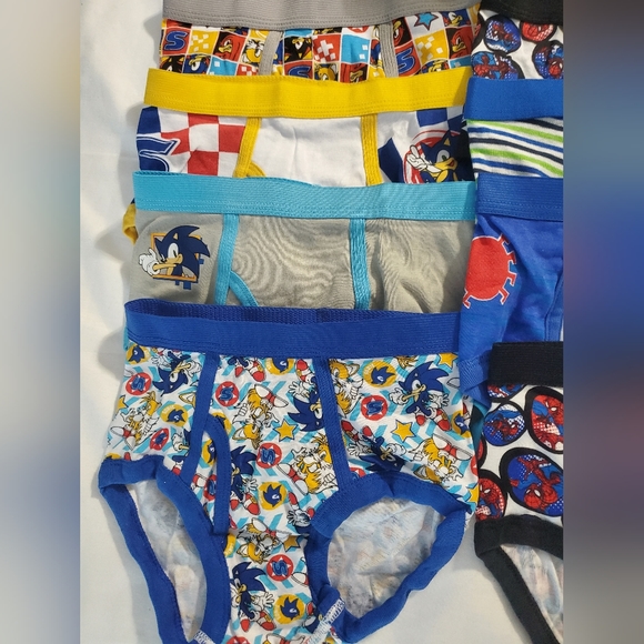 : Lot of 16 NWOT Boys Size 8 sonic spiderman jurassic park boxers briefs - Picture 3 of 10